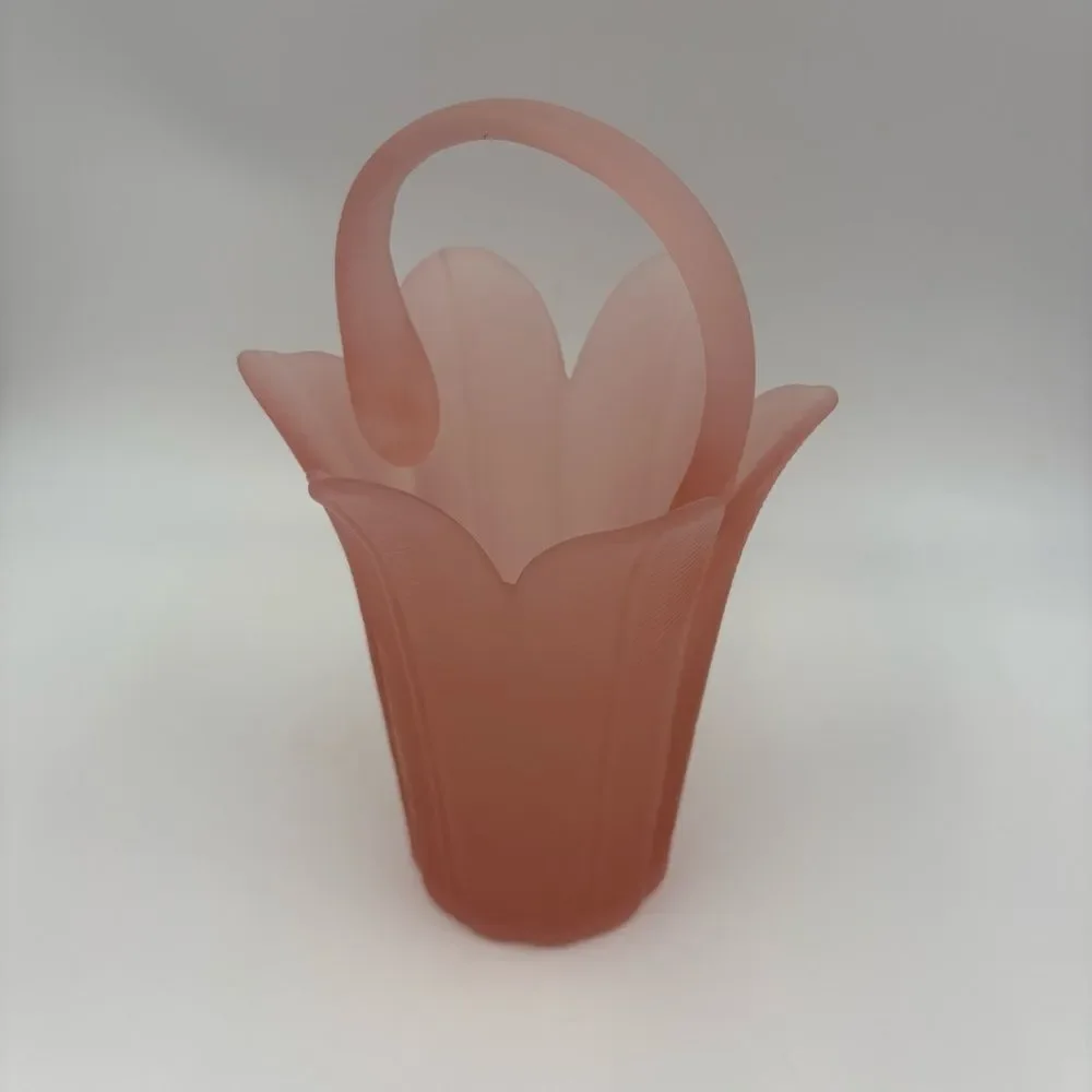 Vintage‎ Mikasa Handcrafted by Kurata Japan Frosted Pink Petal Basket Vase